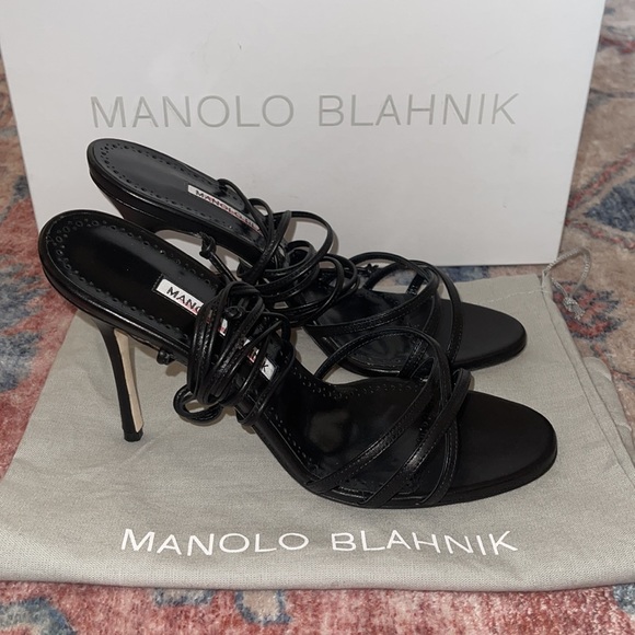 ❌SOLD‼️$825 MANOLO HEELS NEW‼️STEAL‼️ - Picture 8 of 10